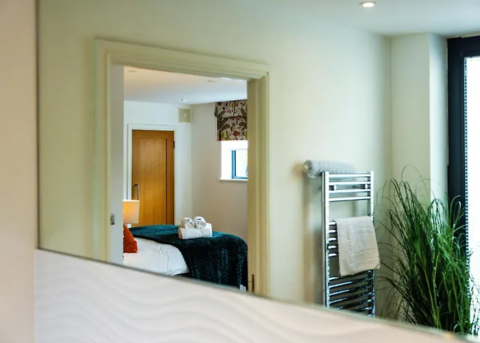 Beachcliff Hotel And Apartments Cardiff