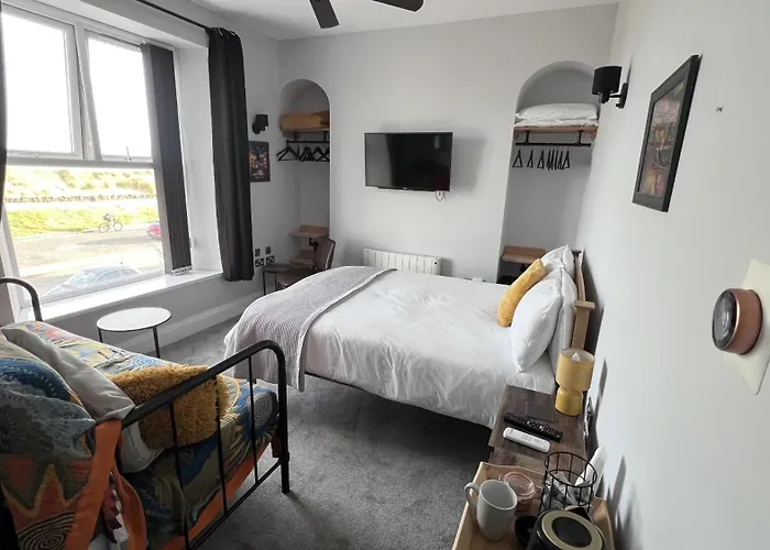 Hooper'S Sandy Beach Guest Rooms Swansea