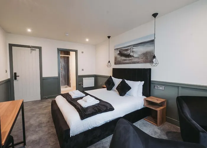 The Royal Bar & Shaker Bed & Breakfast Morecambe