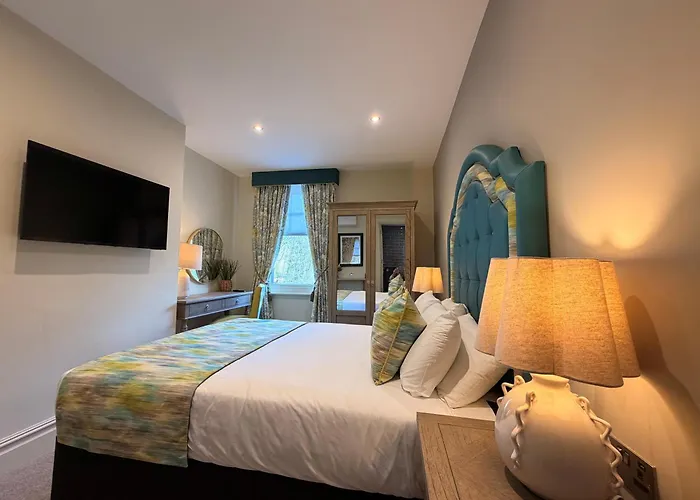 Best Brockenhurst Hotels For Families With Kids