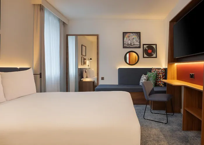 Hampton By Hilton London Waterloo Hotel