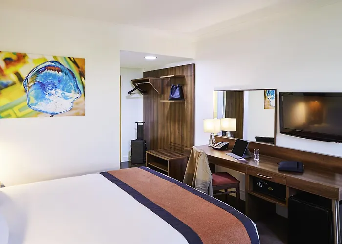 St Helens (Merseyside) Hotels