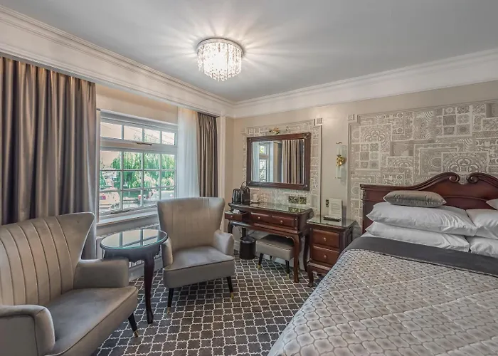 Ely Hotels