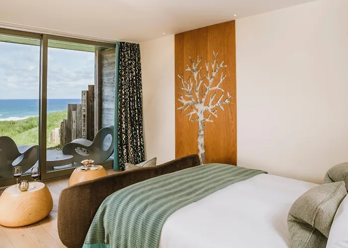 Mawgan Porth Hotels