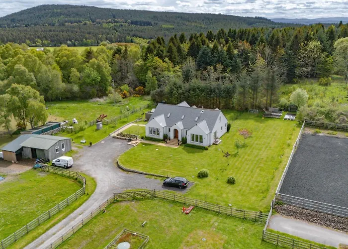 Holiday Cottages in Shiel Bridge