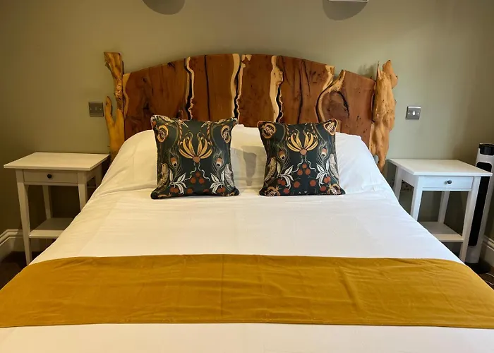 Cullompton Hotels