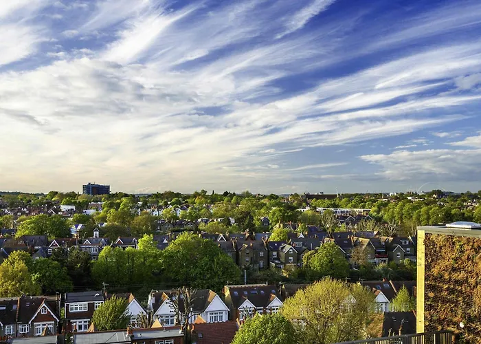Ealing Lodging 