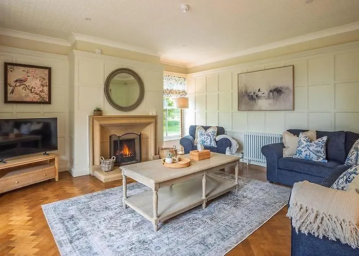 LINCOLNSHIRE Lodging 