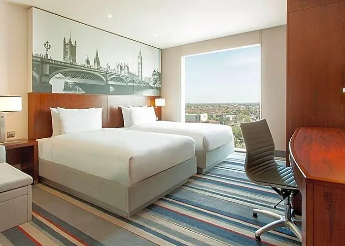 Hayes (Greater London) Hotels