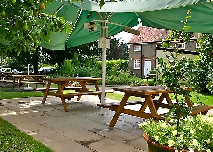Lindfield Hotels