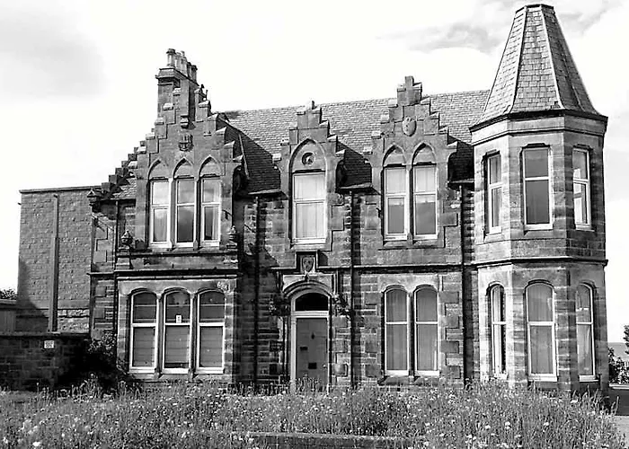 ABERDEENSHIRE Lodging 