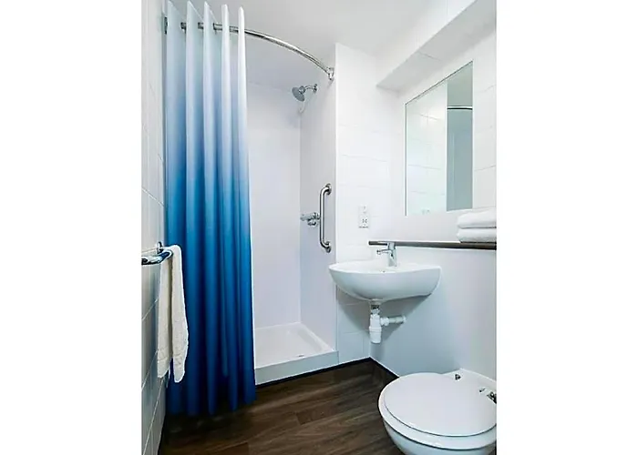 Minstead Hotels