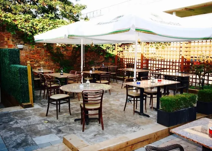 Colchester Hotels