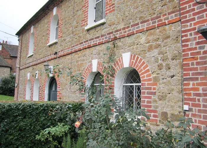 Maidstone Villas