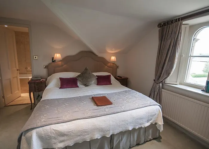 Apsley House Bed & Breakfast Bath