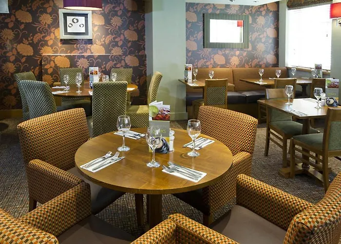 Premier Inn Glasgow City - George Square