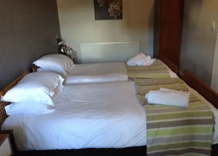 Shillingstone Hotels