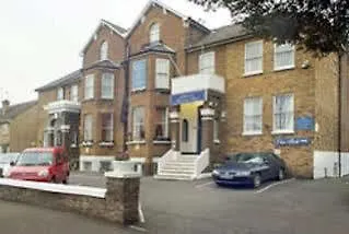 Channins Hounslow Hotel