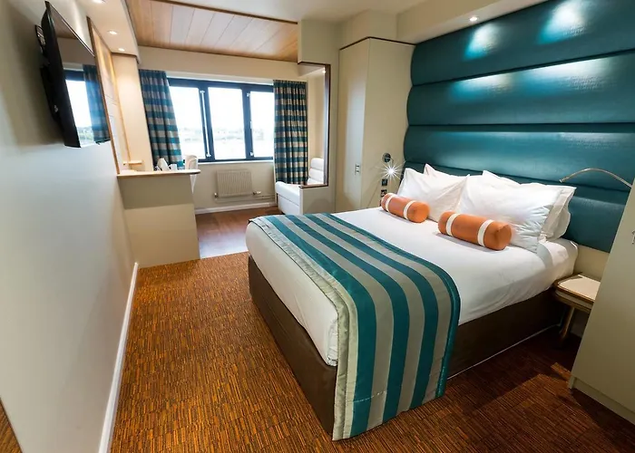 Hurstbourne Tarrant Hotels
