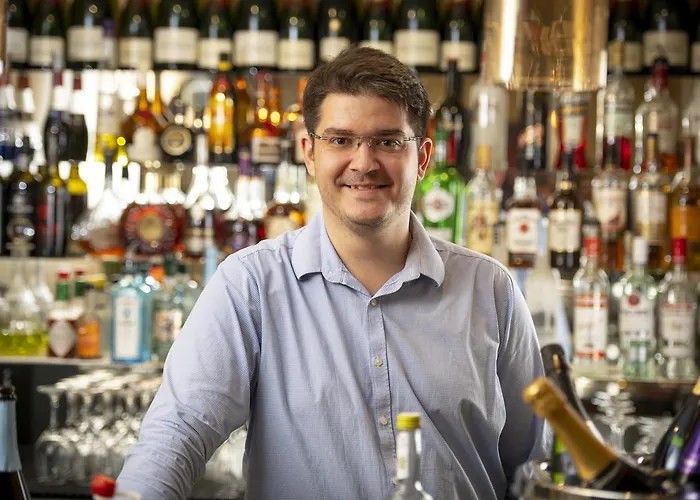 Kingsbridge (Devon) Beach hotels