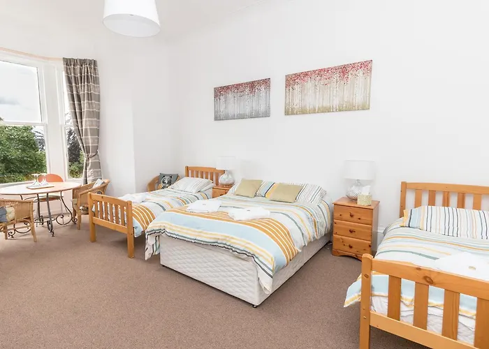 Strathdon Guest House Dundee