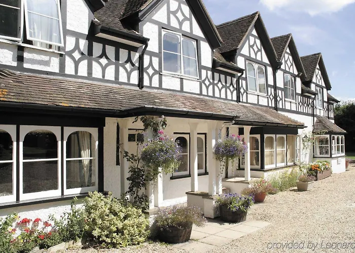 Lymington Golf hotels