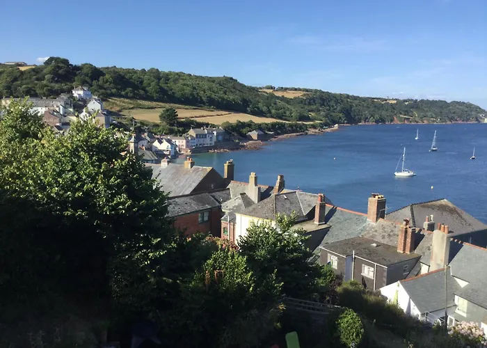 Cawsand Lodging 