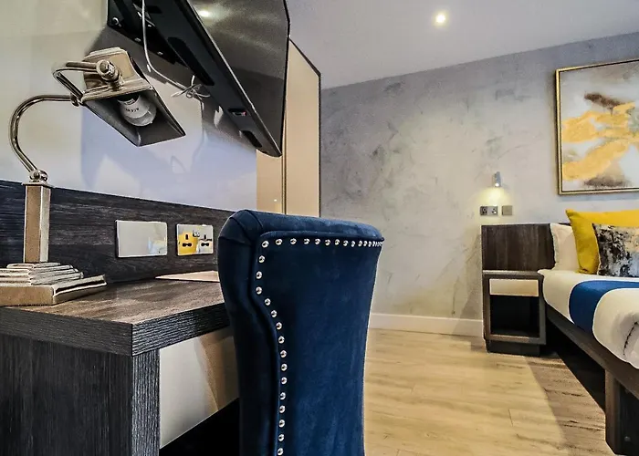Urban By Signature Suites Peterborough