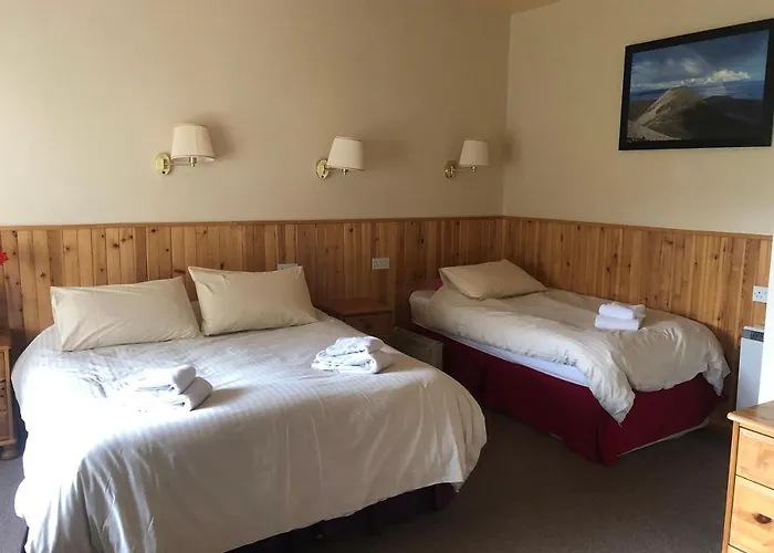 Port Askaig Hotels
