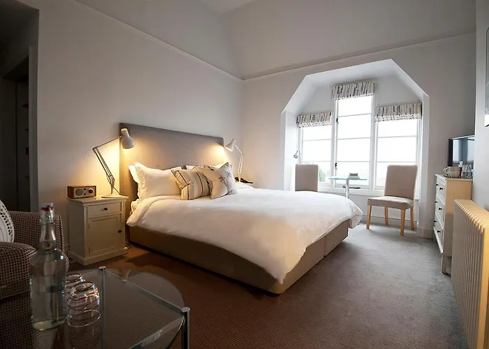 Orford Hotels