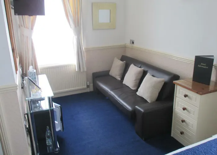 Crown Lodge Torquay