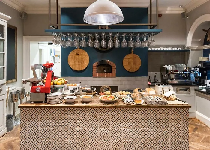 Painswick Hotels