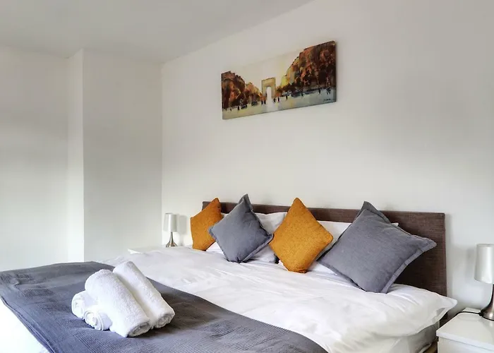 Cabin Rentals in Edgware