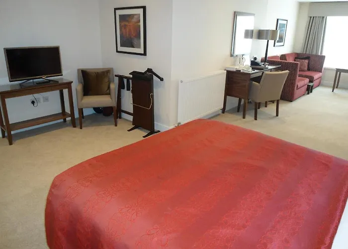 Montrose Golf hotels