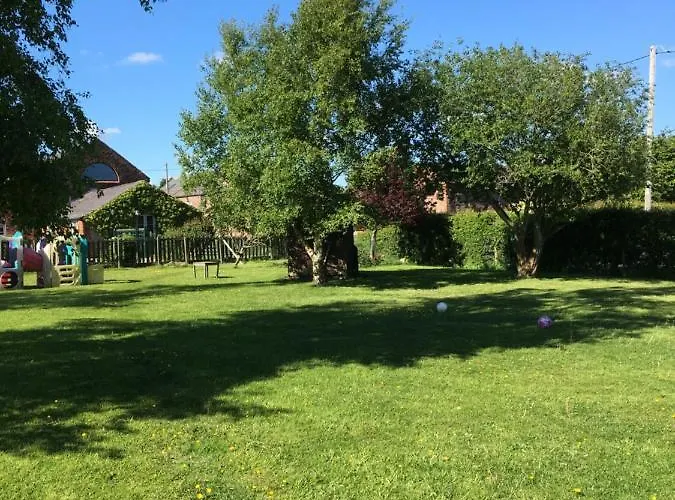 Birkenhead Bed & Breakfasts 